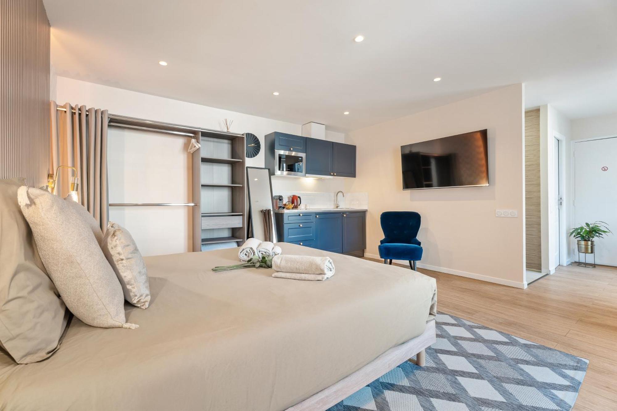 Nice Renting - Honey Moon Massena - Luxe Room - Jaccuzzi - Terrasse - King Bed - AC Esterno foto