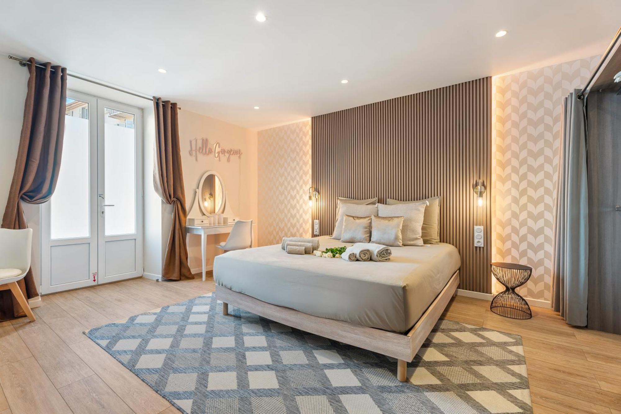 Nice Renting - Honey Moon Massena - Luxe Room - Jaccuzzi - Terrasse - King Bed - AC Esterno foto